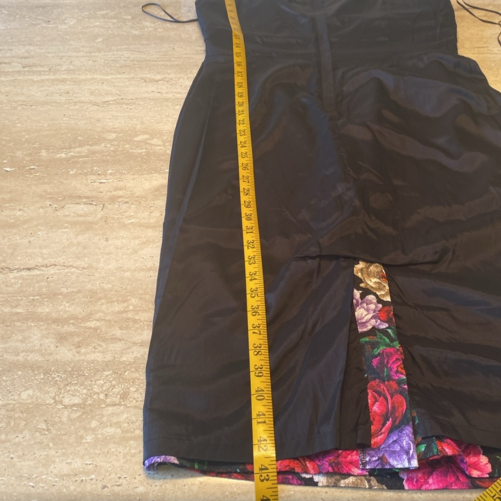 ESCADA NWOT beautiful floral dress, perfect condition,measurements in photos - Picture 16 of 16